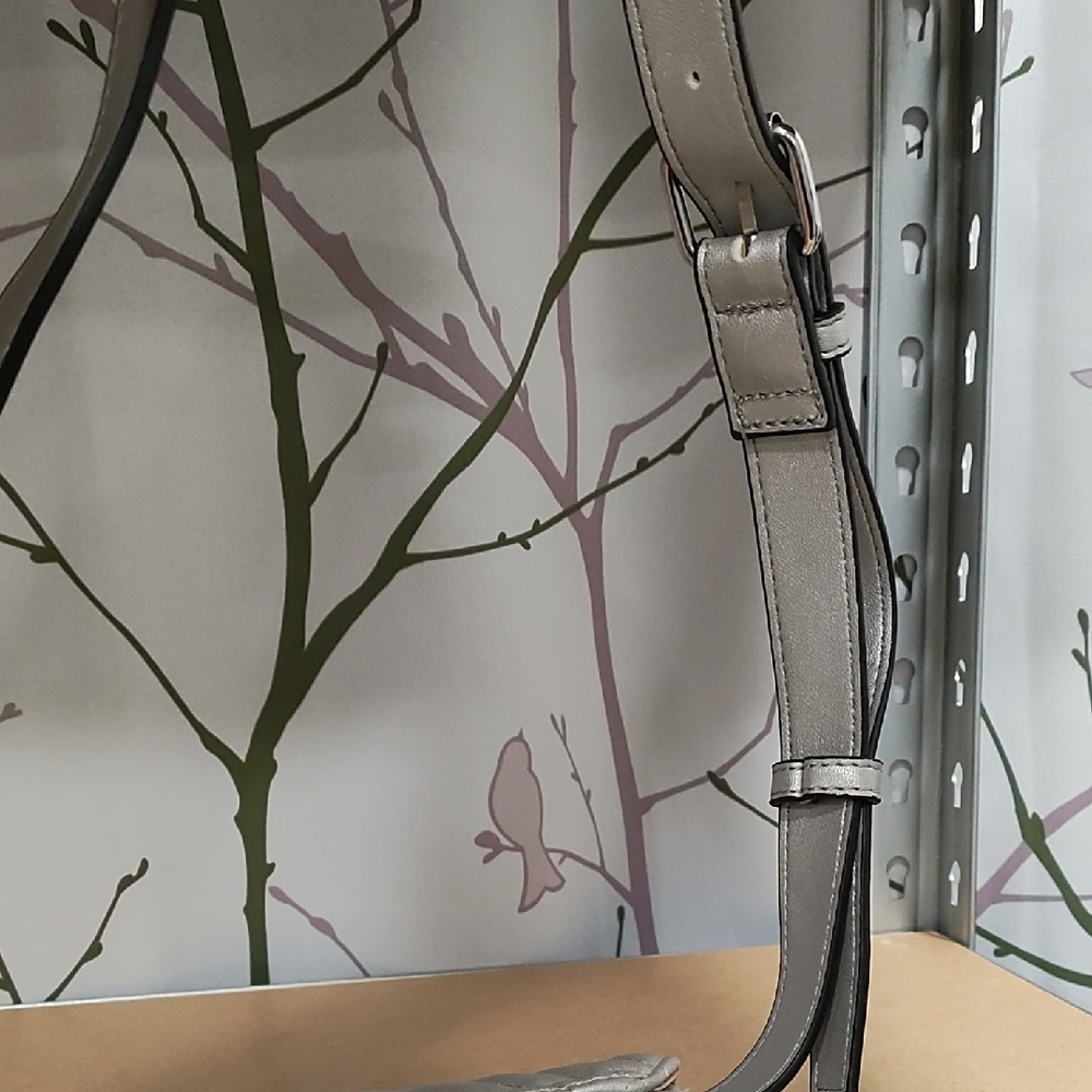 Silver Quilted Belt Bag - Picture 4 of 11